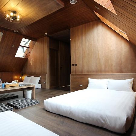 Taichung Business Hotel - Immortals Hills Хъпин Екстериор снимка
