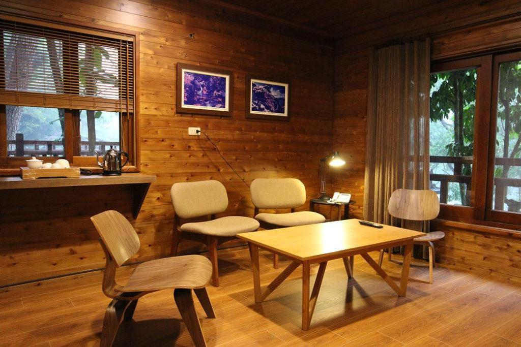 Taichung Business Hotel - Immortals Hills Хъпин Екстериор снимка